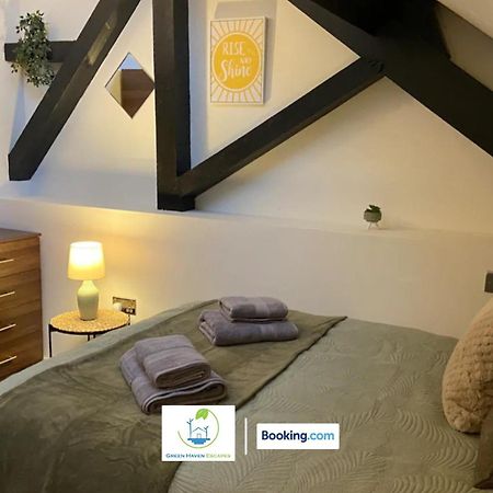 Centrally Located Cosy 2 Bed Duplex City Apartment By Green Haven Escapes In Bradford Bradford  Exteriör bild